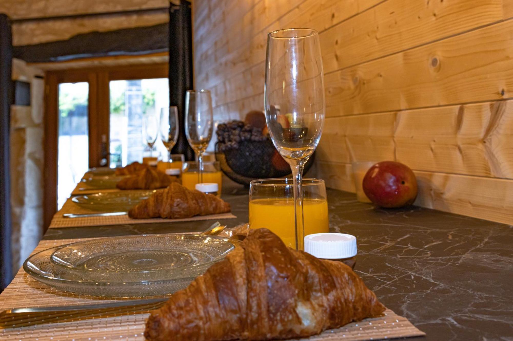 Le Chalet Saint-Pardoux-la-Rivière المظهر الخارجي الصورة
